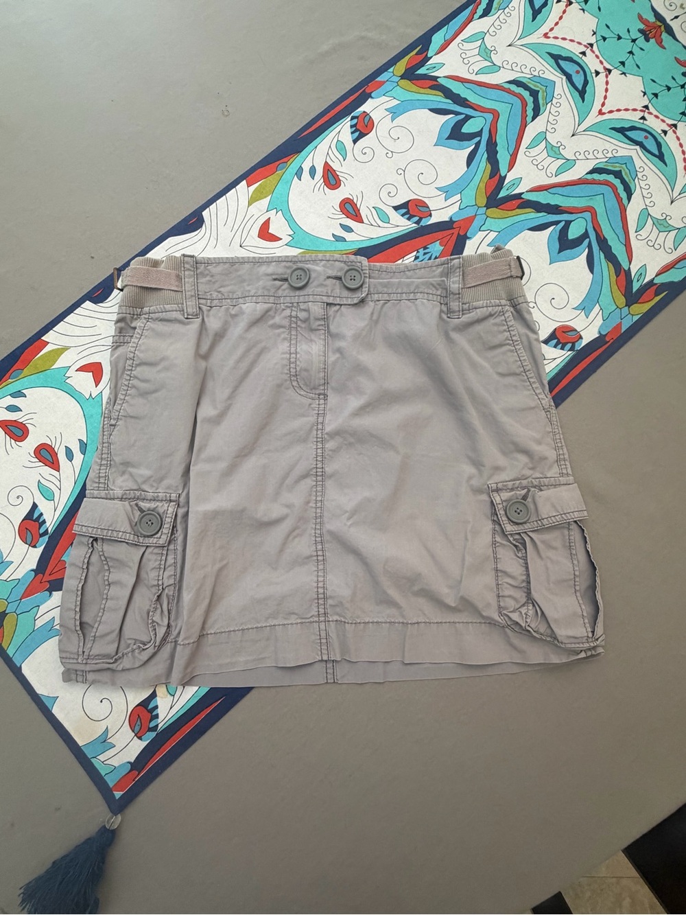 LOFT Button-Detail Cargo Mini Skirt in Light gray